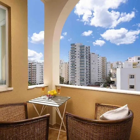 Ocean Whisper Escape Apartamento